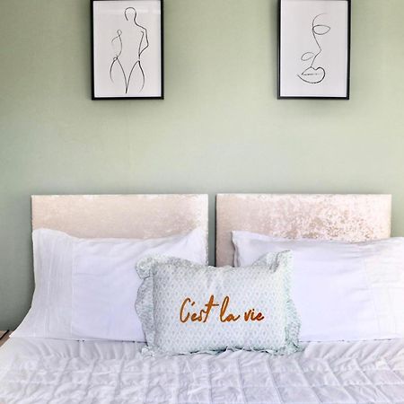 Stunning Apartment, Sleeps 4, Central London, 1 Bedroom, Zone 1, Kennington - Open For Business Stays, Long Stays And Families Relocating Extérieur photo